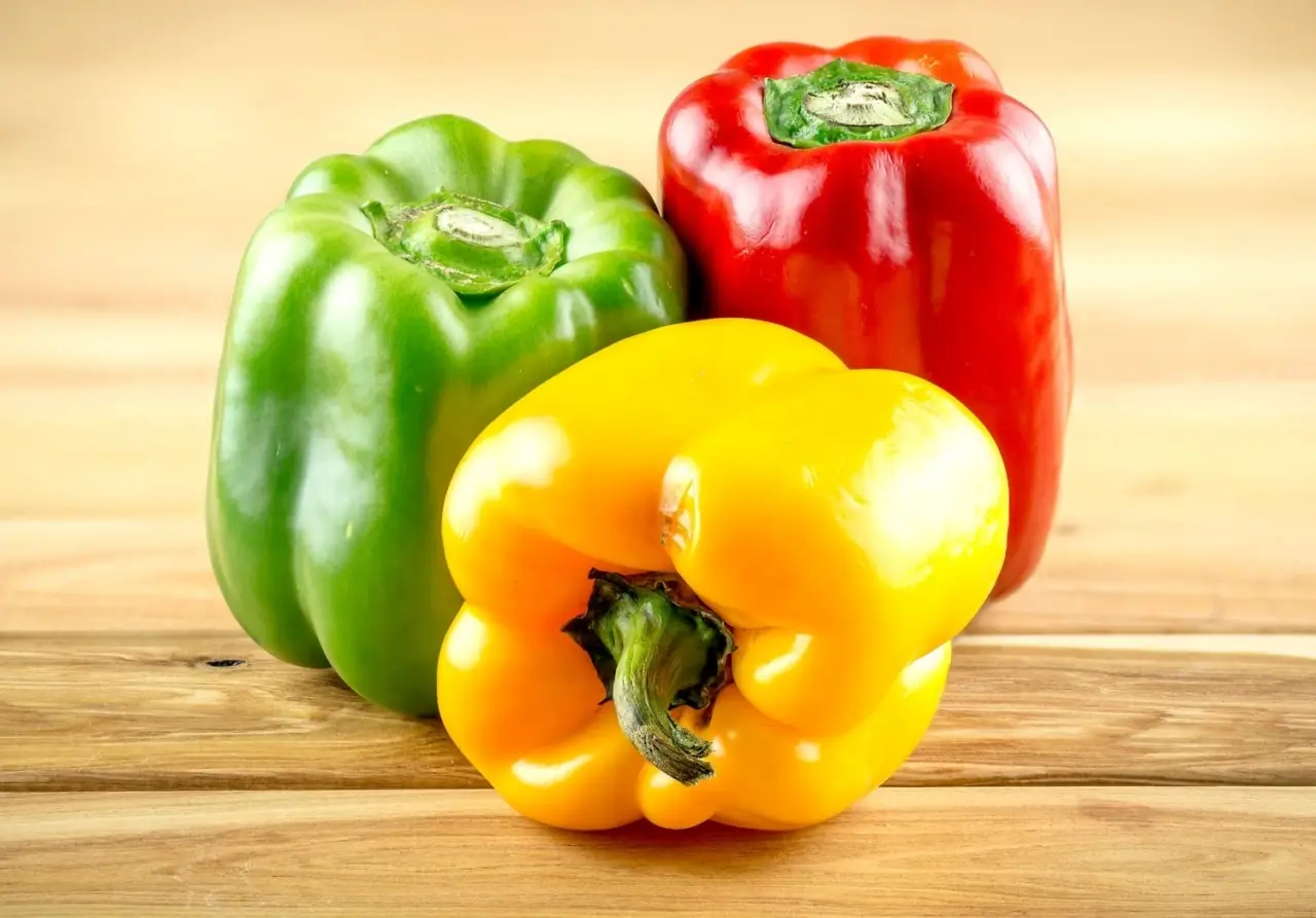 Hai sempre sbagliato a piantare i peperoni: ecco la distanza giusta per avere il triplo del raccolto