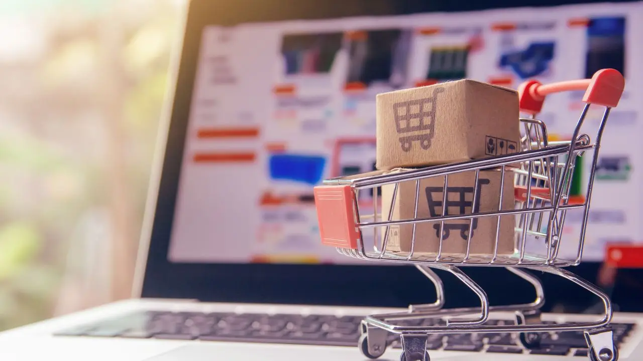 Comprare online su eBay: è sicuro o stai rischiando una truffa? Ecco la verità